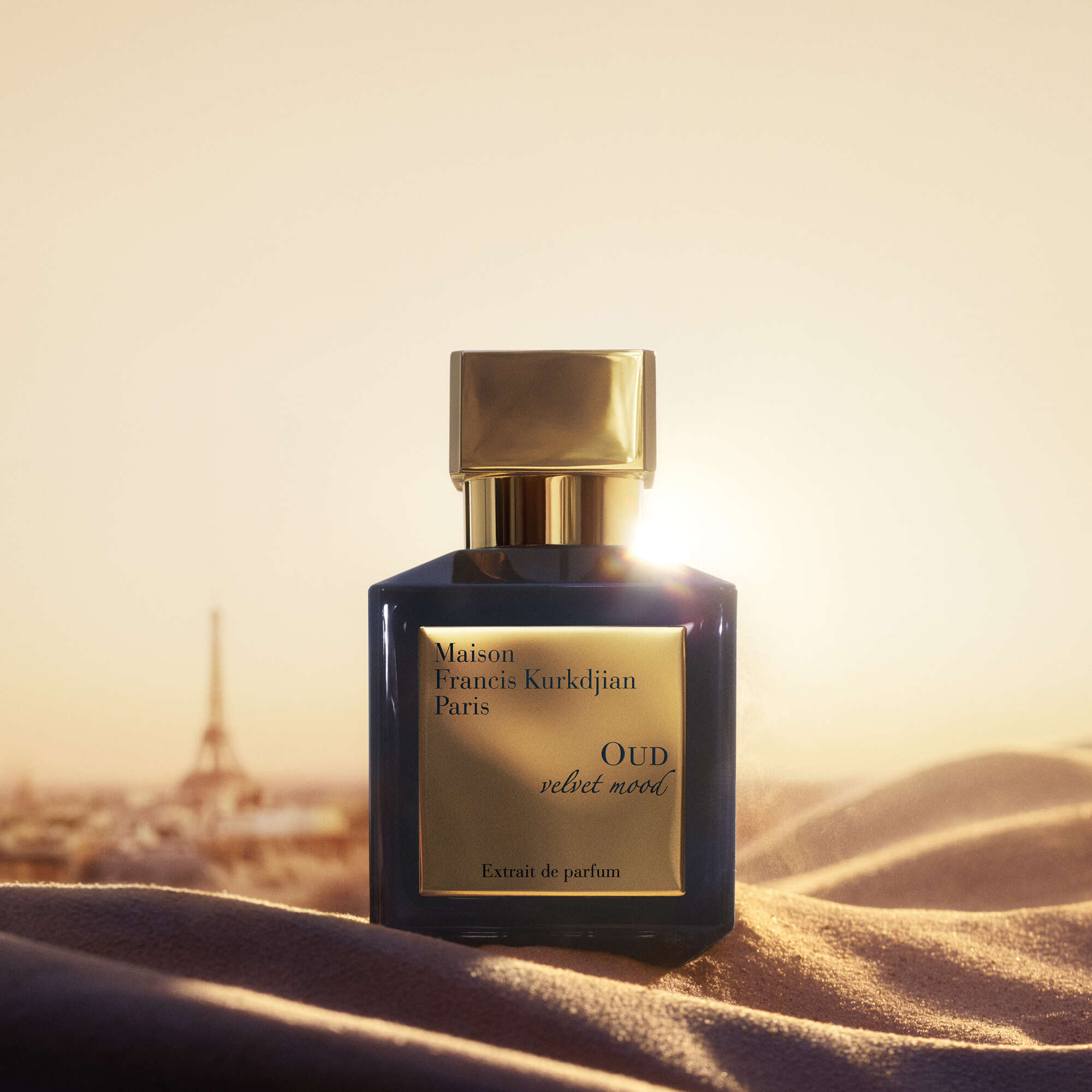 OUD-VELVET-2026_campaign_KV-Velvet-EXT_NO-LOGO_2000x2000